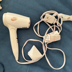 T3 White Folding Hair Dryer